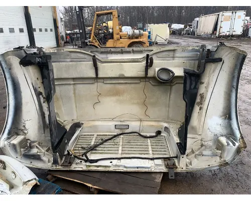 INTERNATIONAL 4700 Hood