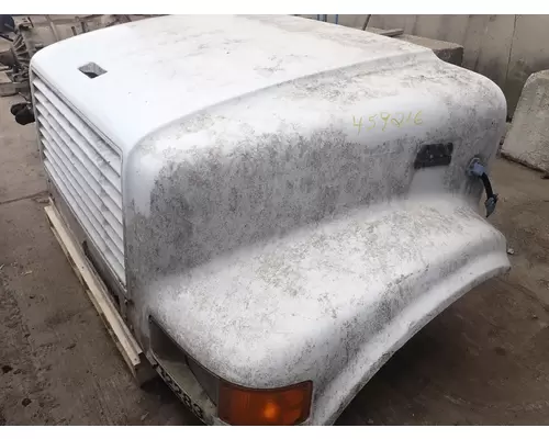 INTERNATIONAL 4700 Hood