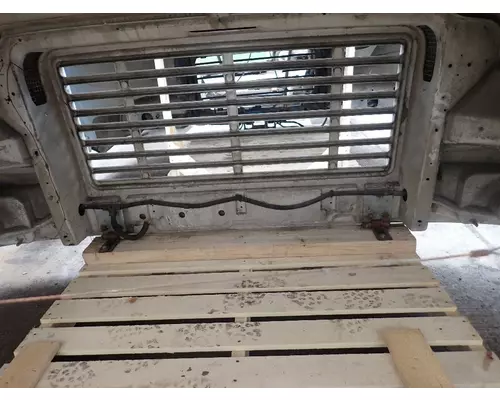 INTERNATIONAL 4700 Hood