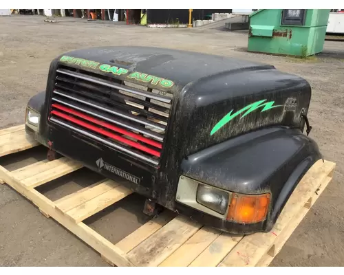 INTERNATIONAL 4700 Hood
