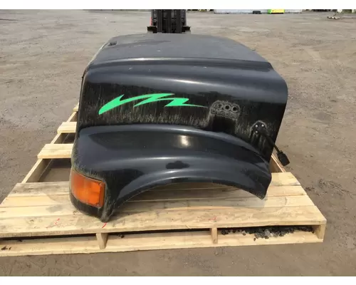 INTERNATIONAL 4700 Hood