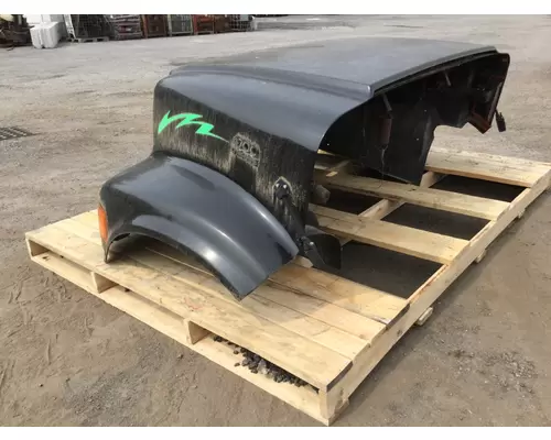 INTERNATIONAL 4700 Hood