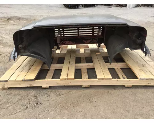 INTERNATIONAL 4700 Hood