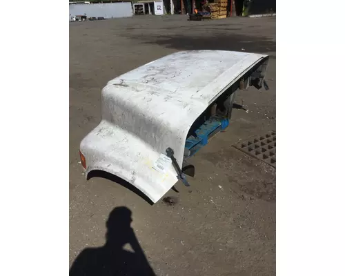 INTERNATIONAL 4700 Hood