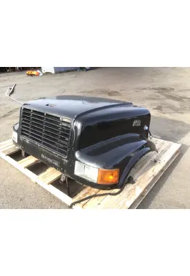 INTERNATIONAL 4700 Hood