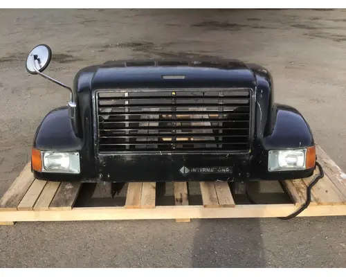INTERNATIONAL 4700 Hood