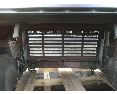 INTERNATIONAL 4700 Hood