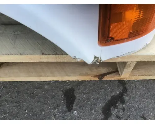 INTERNATIONAL 4700 Hood