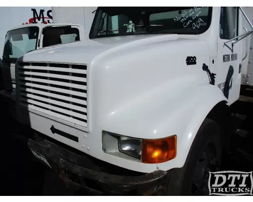 INTERNATIONAL 4700 Hood