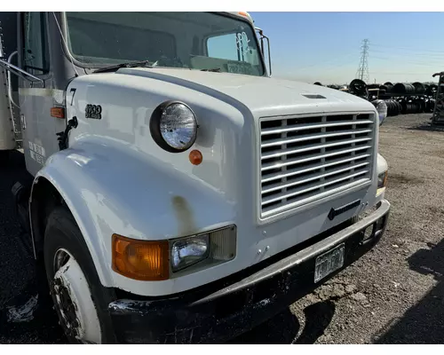 INTERNATIONAL 4700 Hood