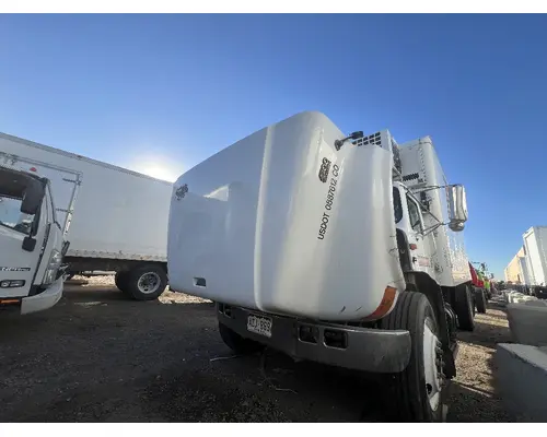 INTERNATIONAL 4700 Hood