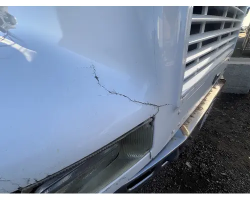 INTERNATIONAL 4700 Hood