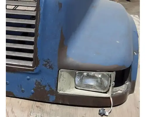 INTERNATIONAL 4700 Hood