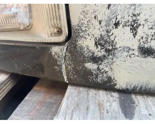 INTERNATIONAL 4700 Hood