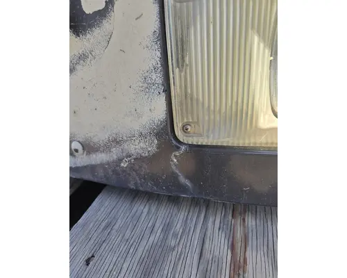 INTERNATIONAL 4700 Hood