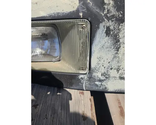 INTERNATIONAL 4700 Hood