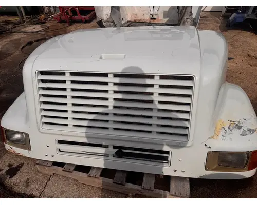 INTERNATIONAL 4700 Hood