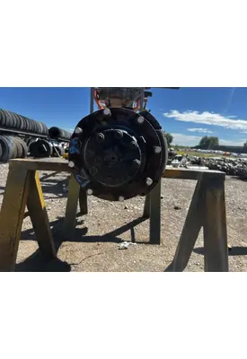 INTERNATIONAL 4700 Hub