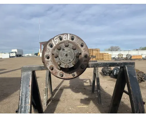 INTERNATIONAL 4700 Hub