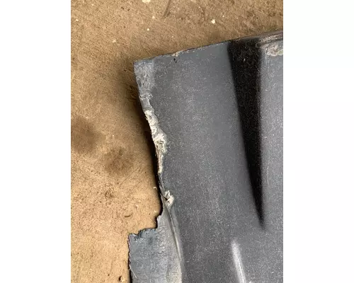INTERNATIONAL 4700 Inner Fender