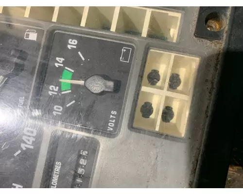 INTERNATIONAL 4700 Instrument Cluster