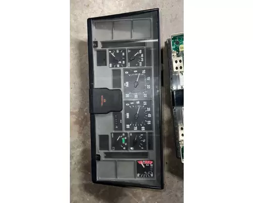 INTERNATIONAL 4700 Instrument Cluster