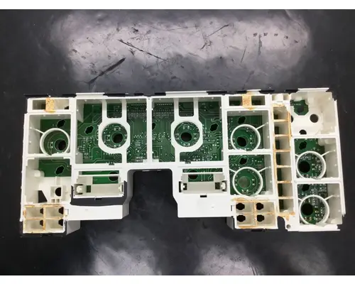INTERNATIONAL 4700 Instrument Cluster