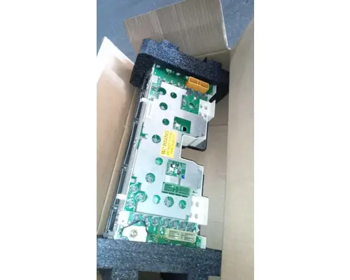 INTERNATIONAL 4700 Instrument Cluster