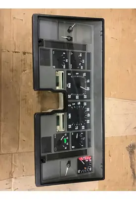 INTERNATIONAL 4700 Instrument Cluster