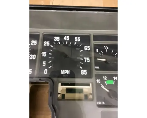 INTERNATIONAL 4700 Instrument Cluster