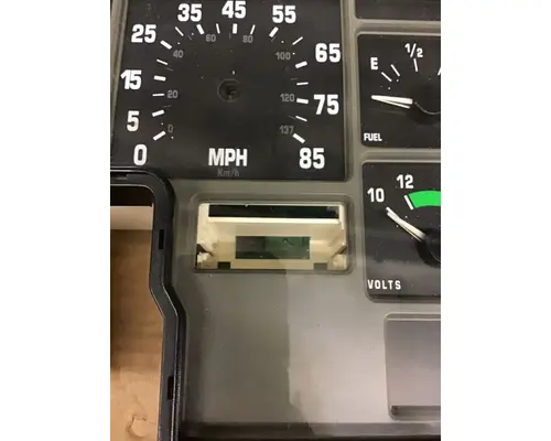 INTERNATIONAL 4700 Instrument Cluster