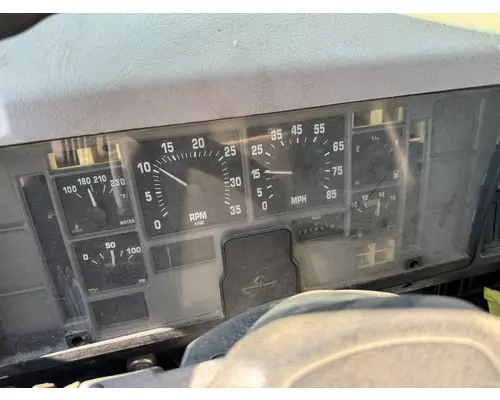 INTERNATIONAL 4700 Instrument Cluster