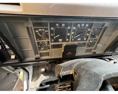 INTERNATIONAL 4700 Instrument Cluster