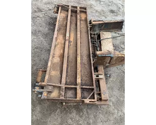 INTERNATIONAL 4700 LiftgateTailgates