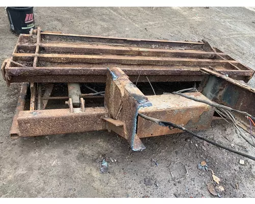 INTERNATIONAL 4700 LiftgateTailgates