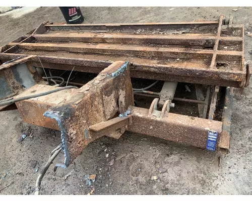 INTERNATIONAL 4700 LiftgateTailgates