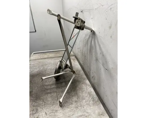 INTERNATIONAL 4700 Mirror (Side View)