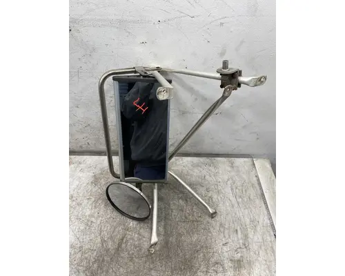 INTERNATIONAL 4700 Mirror (Side View)