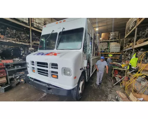 INTERNATIONAL 4700 Mirror (Side View)