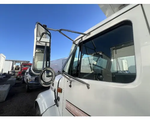 INTERNATIONAL 4700 Mirror (Side View)
