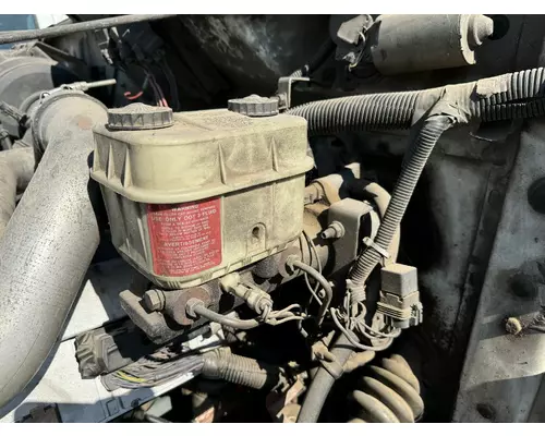 INTERNATIONAL 4700 Power Brake Booster
