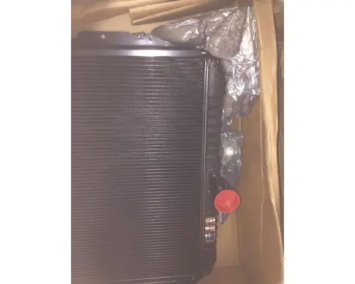 INTERNATIONAL 4700 Radiator
