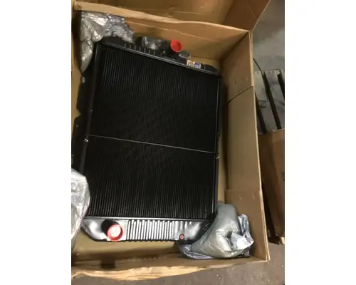 INTERNATIONAL 4700 Radiator
