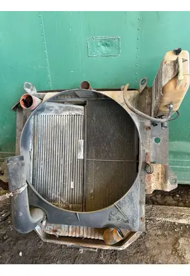 INTERNATIONAL 4700 Radiator