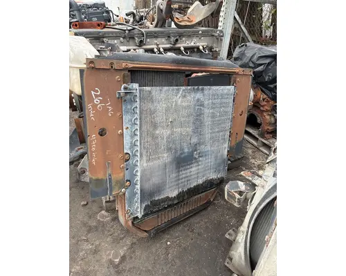 INTERNATIONAL 4700 Radiator