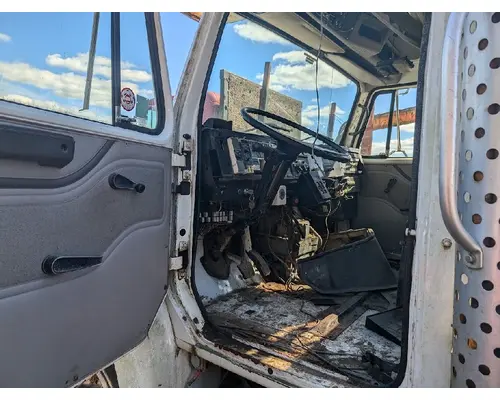 INTERNATIONAL 4700 Rebuilders