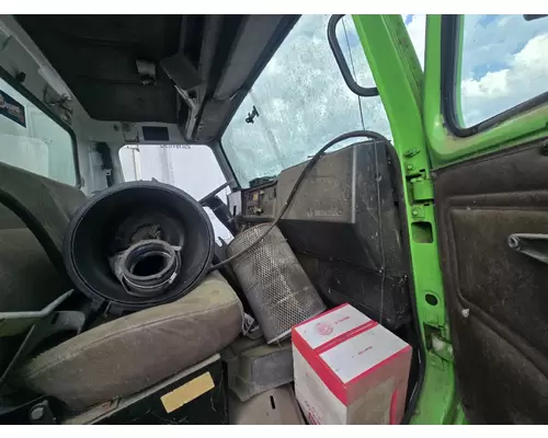 INTERNATIONAL 4700 Seat, Front