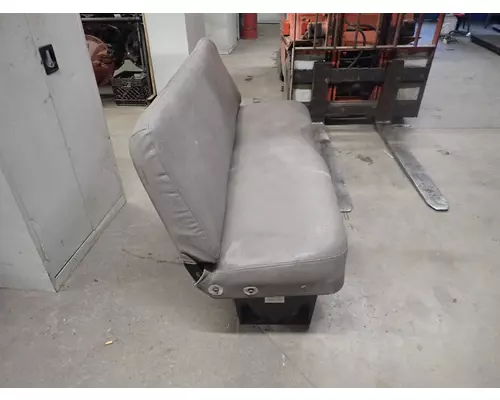 INTERNATIONAL 4700 Seat, Front