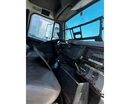 INTERNATIONAL 4700 Seat, Front