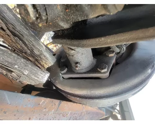 INTERNATIONAL 4700 Spindle  Knuckle, Front